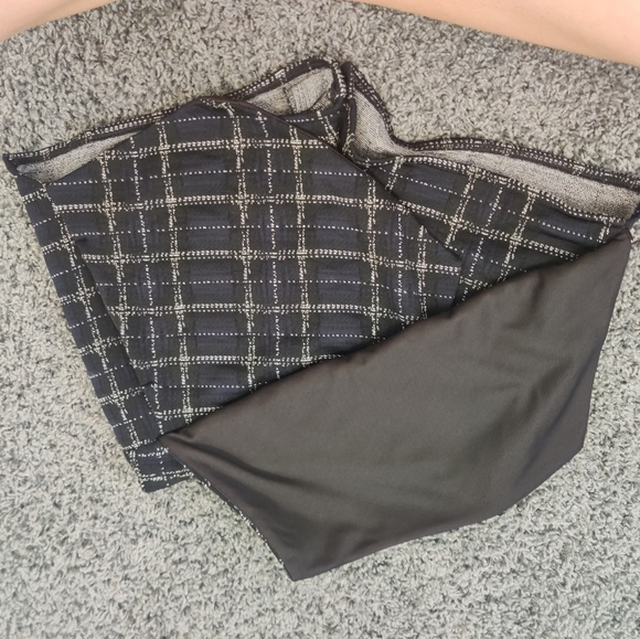 Plaid / Tweed style skirt with pockets!! - Picture 7 of 7